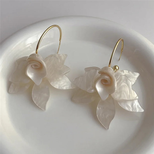 Maple Leaf Earring